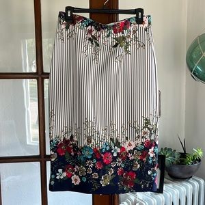 GORGEOUS MIDI SKIRT!